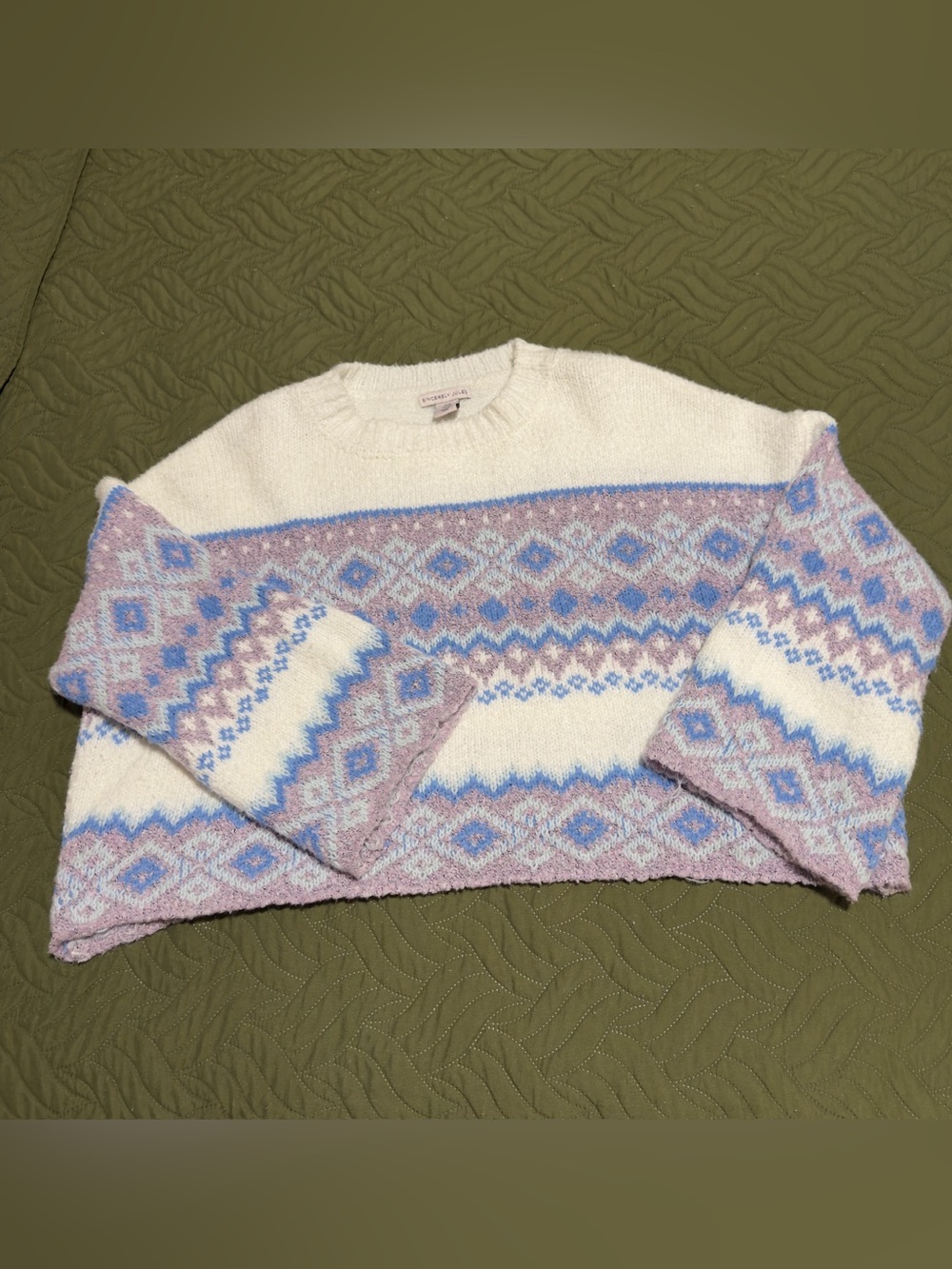 Sincerely Jules Women’s Medium Cropped Fair Isle Sweater Cream Blue Pink